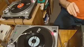 JohnnyG's Vinyltreasure Show "LIVE" 9-18-24  Spinning 1960's SOUL 45's from my vinyl collection!!