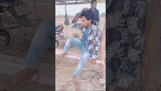 tyre ka puncture banate hue harikesh halchal haitek #comedy  se puncture wale ne gadha#funny