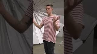 СЛАВА МЕРЛОУ ПИСАЛ БИТЫ ВЛАДУ А4 #shorts #tiktok #славамерлоу #а4 #Владбумага #дудь #биты