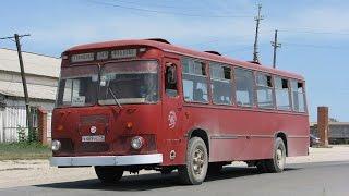 Масштабная модель городского автобуса ЛиАЗ-677М Classic Bus в масштабе 1:43