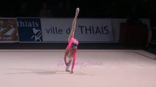Kseniya MOUSTAFAEVA (FRA) ball - 2010 Thiais junior AA