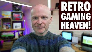 The UK's BEST retro gaming museum: Visiting THE CAVE!