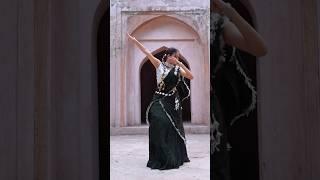Shaky Shaky | Ishika Bisht | #ishikabisht #shakyshaky