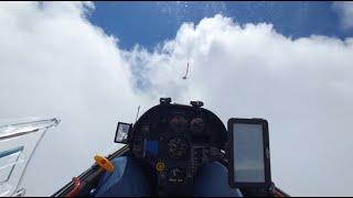 Cloudsurfing in a glider