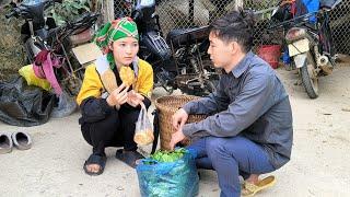 Picking vegetables to sell at the market, I met a kind man who helped me buy vegetables