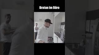 Bratan im Büro | Slavik Junge