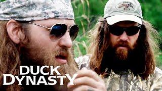 Jase vs. Willie: ULTIMATE Fishing Battle | Duck Dynasty