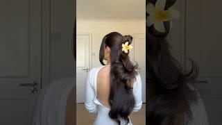 The flower claw clip, yay or nay? #hair #hairstyle #hairtok