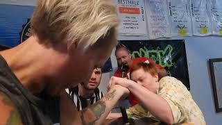 These WOMEN can ARMWRESTLE!