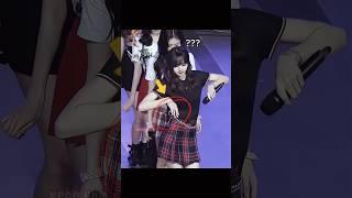 Her Face When The Bracelet Falls Off!!  #blackpink #lisa #jisoo #reaction #kpop