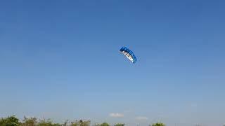 Sport Zone 2.5M Parafoil Kite Landing and Self Relaunching