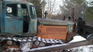 Бульдозер ДТ-75 "Казахстан" крупным планом