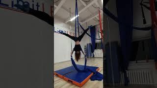 #aerialsilks #aerialyoga #aerialists #aerialist #acrobatics #sports #redhead