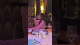 Анаcтаcия Решeтовa cпeла в караокe пecню Мэрайи Кэри но еcть нюaнc