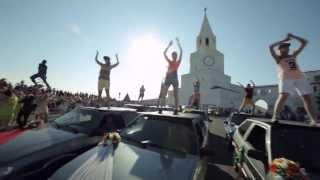 Супер флешмоб в Казани. Свадьба у стен Кремля!!! Flash mob in Kazan 2013