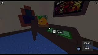Shreyas plays gets a snack at 4 am in roblox