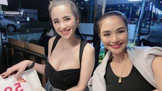 LIVE Street Café - Welcome Family  Ploysai Coffee Lady in Bangkok Thailand - Thai Street Food