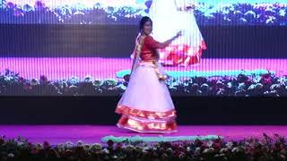 Mohe Rang do Laal Dance Performance