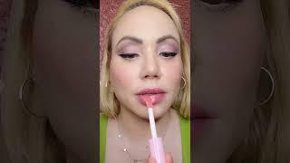Covergirl Yummy Gloss Peach Out Swatch 2024 #yummygloss #covergirl