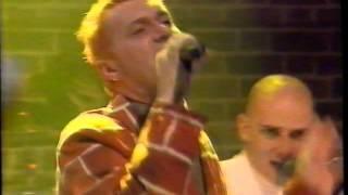 Chumbawamba - Tubthumping (I Get Knocked Down)