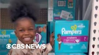 Girl reacts to seeing her photo on Pampers box: “That’s me!”