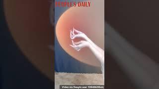 Hypnotic hand movements! #ASMR