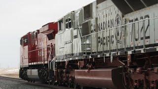 CP VETERAN NAVY SD70ACu 7022!!! Canadian Pacific Mixed (CP 465) South at Balzac, AB!