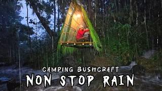 CAMPING BUSHCRAFT IN NON STOP HEAVY RAIN - MAKING A HANGING SHELTER