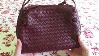 Bottega Veneta Pillow Nodini Crossbody Bag : Overview + What fits