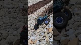 Traxxas trx4 backyard crawl @Traxxas @JConceptsLive #hobbywing #savox #holmeshobbies #treal