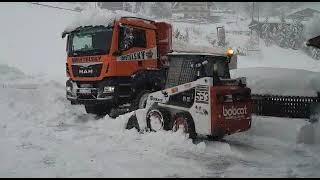 Bobcat 553 Snowfight am Arlberg Tirol Austria