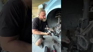 2008 Chrysler town & country - hub assembly replacement - 225 profit #mobilemechanic #chrysler