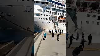Cruise Ship Loses Control and Hits the Dock While Approaching Port
