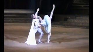 Gracheva & Uvarov - Raymonda Act 1 Excerpts