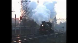 Chinese steam - JS 8062 exits Tianzhuang yard light engine - BEAUTIFUL whistle!