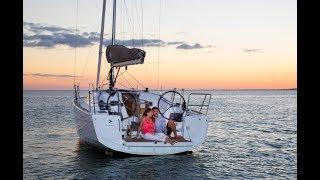 New in San Diego! 2018 Jeanneau Sun Odyssey 349 Walk Through By: Ian Van Tuyl