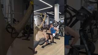 Упражнение для развития икроножных мышц голени.