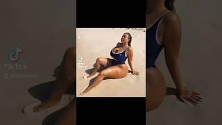 Giantess beach day #gts #gtscrush #for_you #viral_video #girls #ass #slave