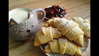 Polish Crescent Cookies - Rogaliki/ Rogaliczki with cherries/ Shortcrust Pastry/Kruche  z wiśniami