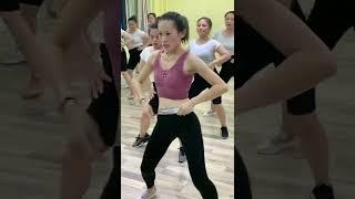 Home yoga Workout Aerobik Body fit Skwad Fitness Muscilos fit Tuber Adriene Cultfit Aerobic Inc 1