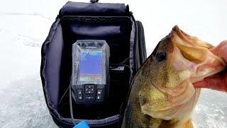 Super Basic Tips w/ the GARMIN STRIKER 4 Ice Fishing (Big Bass Caught)