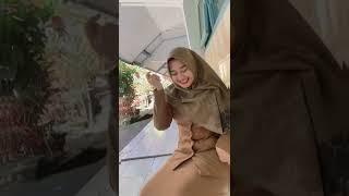 Di Goyangin Aja Biar Nggak Tegang  #shorts #cantik #goyang #pargoy #pns #fyp