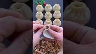 Very talented street food making