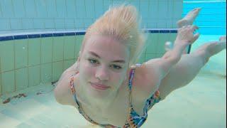 Emma Underwater