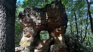 “DEVILS MARKET HOUSE ARCH TRAIL & HIDDEN CAMPSITES”