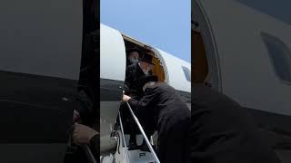 Gerrer Rebbe arrives in Israel on a private plane from Satmar philanthropist Yoel Landau