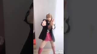 BLACKPINK's DDU-DU DDU-DU dance but it's adorable [TikTok]