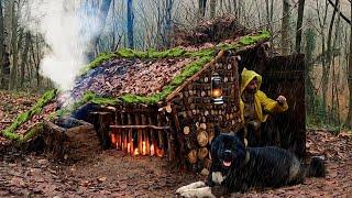 3 Days SOLO CAMPING In HEAVY RAIN - Building Warm BUSHCRAFT SHELTER & Fireplace - SURVIVAL Skills