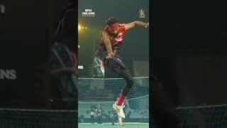 Virat Kohli's smash  Krunal Pandya's reflexes, OP! ‍