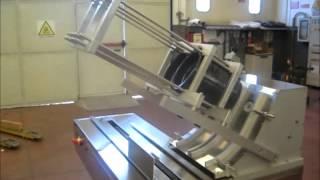 Trays automatic loader with suction cups - Disimpilatore vaschette a scivolo